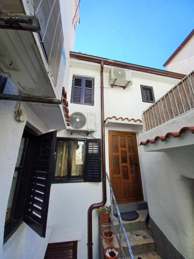 Apartment Mondo Baska  Luaran gambar